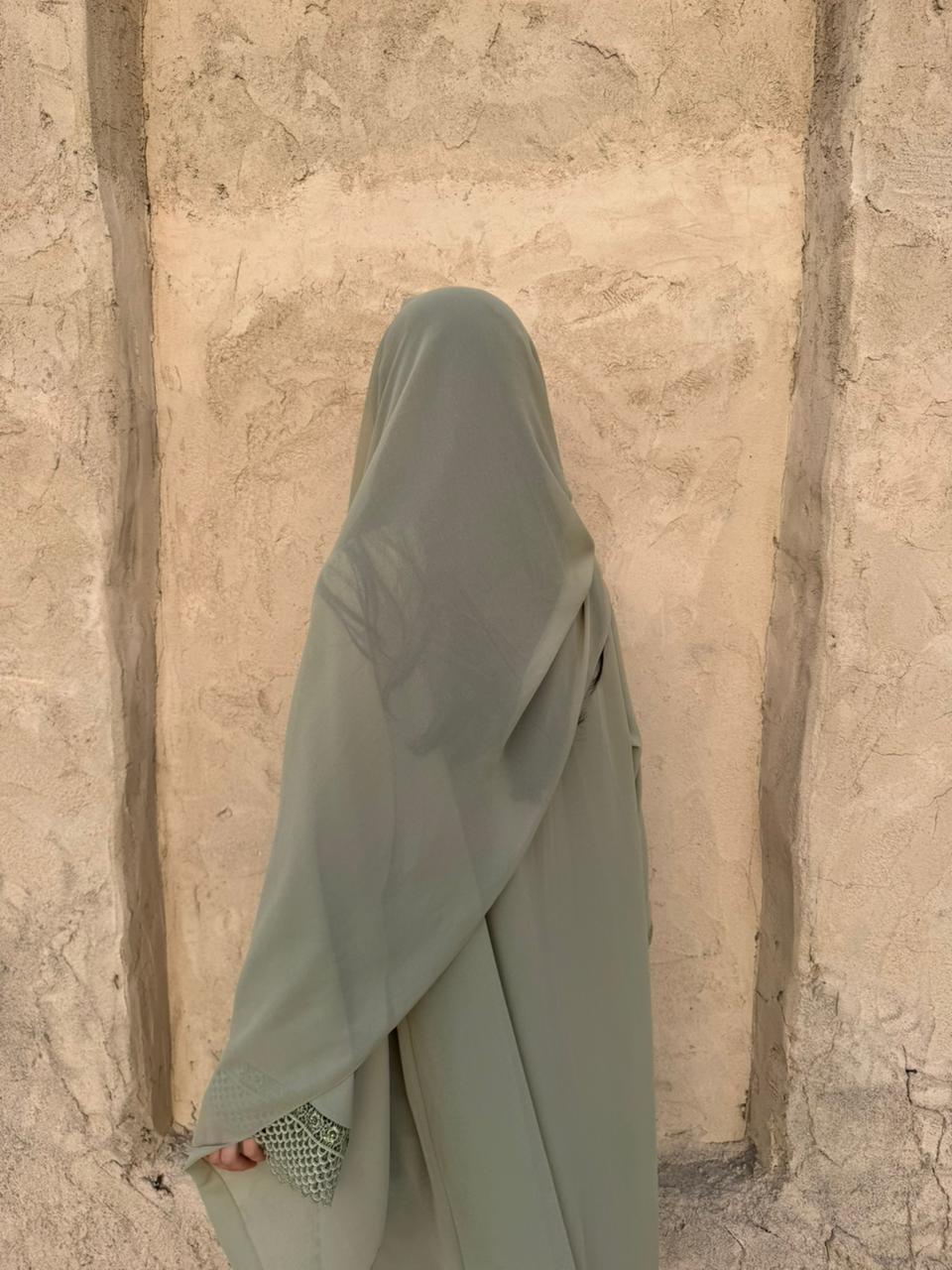 Abaya + Sheyla | Olive elegance